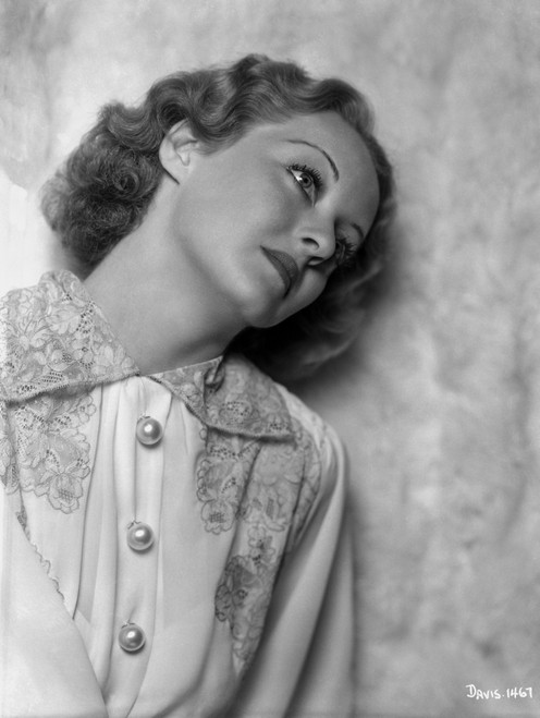 Bette Davis Portrait Head Leaning on the Wall in White Embroidered Collar Long Sleeve Velvet Shirt Photo Print - Item # VARCEL693084