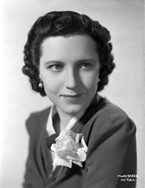 Mona Bari Looking Away and posed Photo Print - Item # VARCEL693715