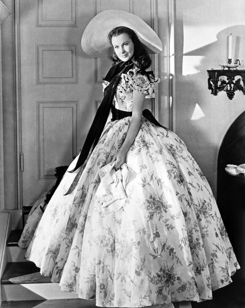 Gone With The Wind Scarlett O'Hara Side View Posed Photo Print - Item # VARCEL695183