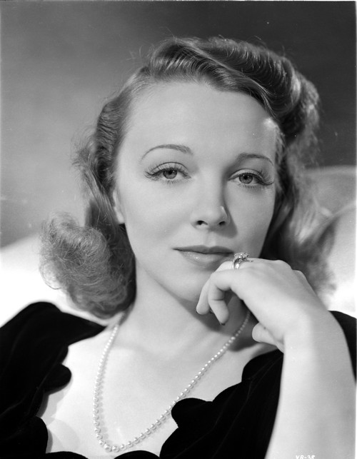 Virginia Bruce smiling with Pearl Necklace Photo Print - Item # VARCEL695240