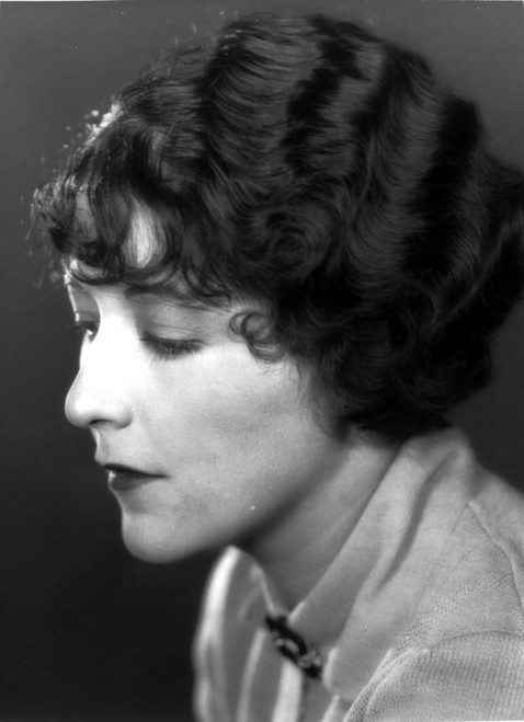 Aileen Pringle Sideview Pose Photo Print - Item # VARCEL703302