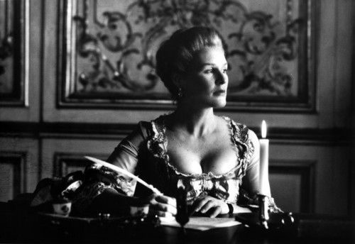 Glenn Close Holding Pen in Classic Portrait Photo Print - Item # VARCEL708250