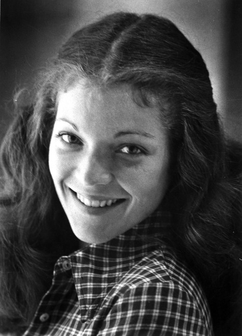 Amy Irving smiling and Facing Right in Classic Portrait Photo Print - Item # VARCEL708275