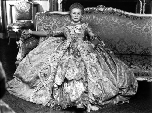 Glenn Close Siting on Bench Classic Portrait Photo Print - Item # VARCEL708254