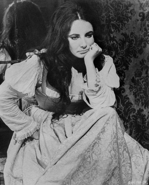 Elizabeth Taylor Leaning Chin on Hand in Classic Photo Print - Item # VARCEL708364