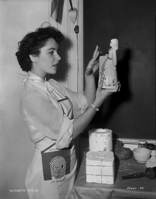 Elizabeth Taylor Posed in Baker Outfit Classic Portrait Photo Print - Item # VARCEL708352