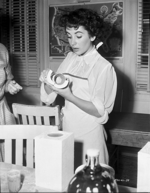 Elizabeth Taylor Baking in Classic Portrait Photo Print - Item # VARCEL708354