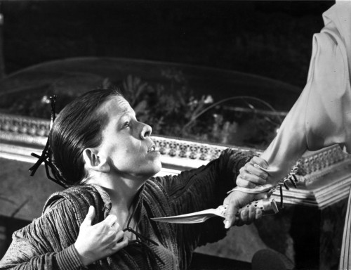 Linda Hunt Posed in Classic Photo Print - Item # VARCEL708418