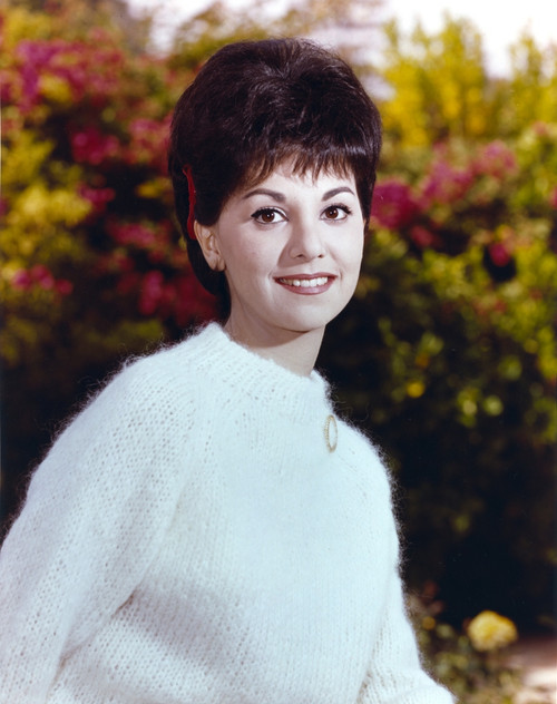 Marlo Thomas Portrait in White Sweater Photo Print - Item # VARCEL708803