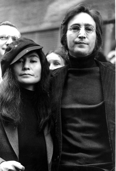 John Lennon and Yoko Ono Photo Print - Item # VARGLP360122