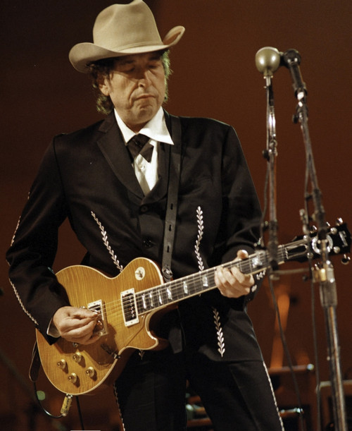 Bob Dylan performing on Congress Eucaristico Photo Print (8 x 10)