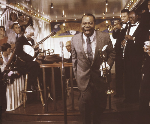 Louis Armstrong performing Photo Print - Item # VARGLP368393