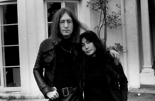 John Lennon and Yoko Ono Photo Print - Item # VARGLP377099
