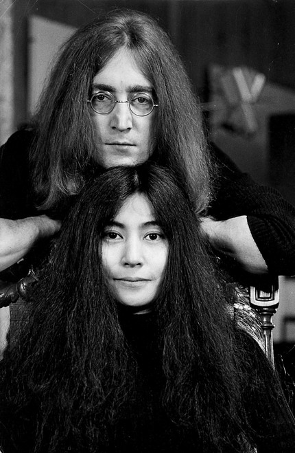 John Lennon and Yoko Ono Photo Print - Item # VARGLP377625