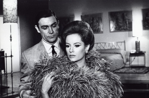 A film still of Sean Connery and Luciana Paluzzi in Thunderball Photo Print (10 x 8)