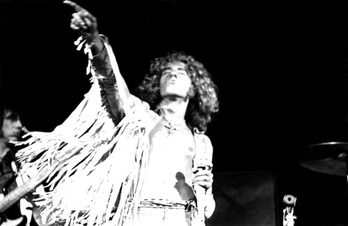 Roger Daltrey pointing Photo Print (10 x 8)