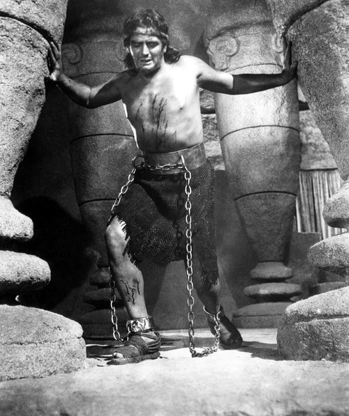 Samson And Delilah Victor Mature As Samson 1949 Photo Print - Item # VAREVCMBDSAANEC090H