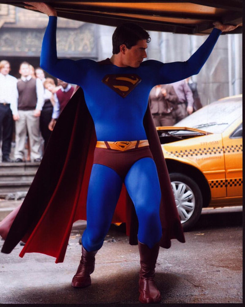 Brandon Routh Lifting Car In Superman Returns Photo Print - Item # MVM02276