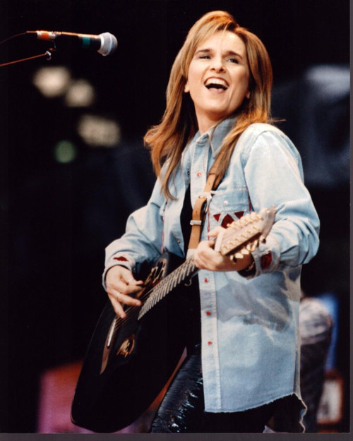 Melissa Etheridge On Stage In Denim Shirt Photo Print