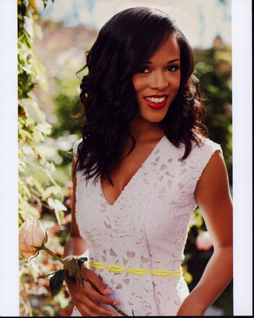 Serayah Mcneill In White Lace Dress With Rose Photo Print