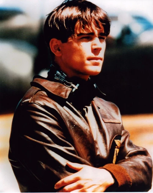 Josh Hartnett In Brown Leather Jacket Photo Print