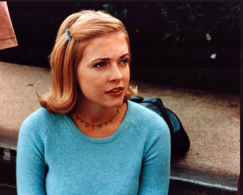 Melissa Joan Hart In Blue Sweater In Drive Me Crazy Photo Print