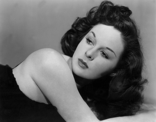 Susan Hayward Portrait Circa 1942 Photo Print - Item # VAREVCPBDSUHAEC054H