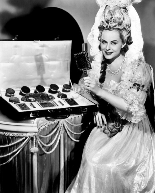 Kitty Paulette Goddard With $25000 Toilet Set She Will Be Using In The Film 1945 Photo Print - Item # VAREVCMBDKITTEC006H