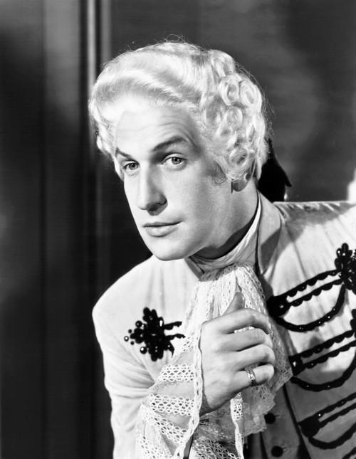 A Royal Scandal Vincent Price 1945 Tm And Copyright ??20Th Century Fox Film Corp. All Rights Reserved/Courtesy: Everett Collection. Photo Print - Item # VAREVCMBDROSCFE032H