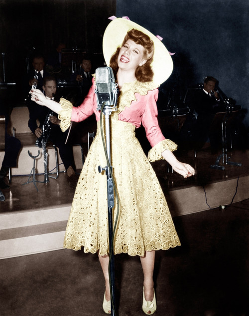 Thank Your Lucky Stars Dinah Shore 1943 Photo Print - Item # VAREVCM8DTHYOEC003H