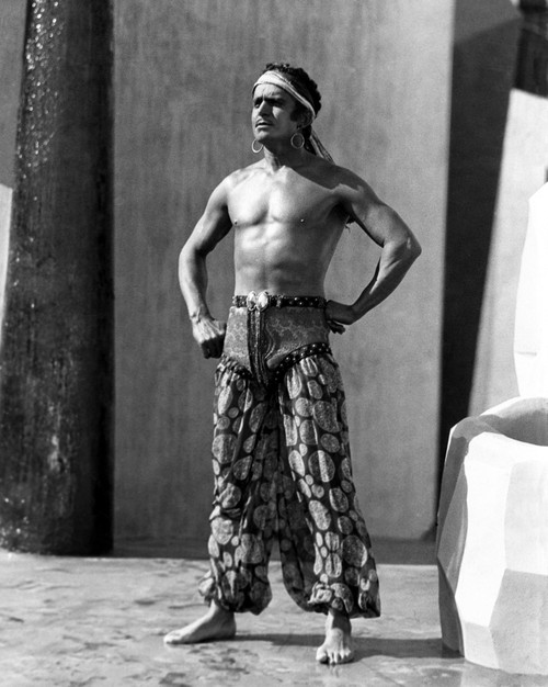 The Thief Of Bagdad Douglas Fairbanks Sr. 1924 Photo Print - Item # VAREVCMBDTHOFEC028H