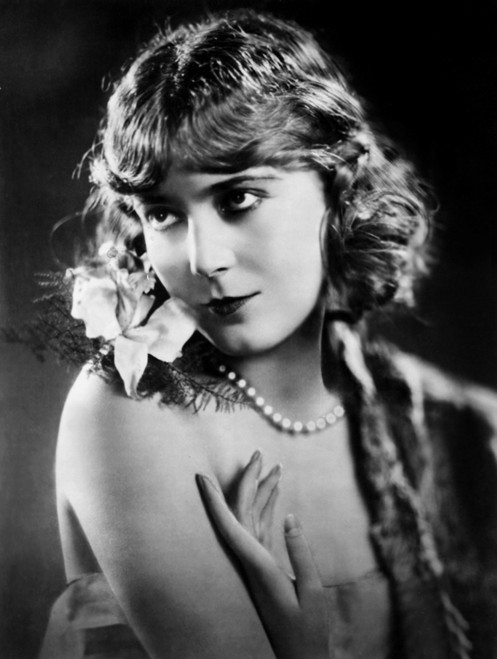 Vilma Banky 1925 Photo Print - Item # VAREVCPBDVIBAEC022H