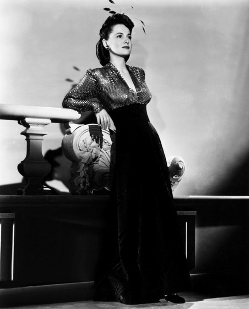 Olivia De Havilland Ca. Mid-1940S Photo Print - Item # VAREVCPBDOLDEEC175H