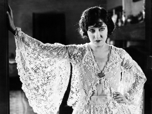 Under The Lash Gloria Swanson 1921 Photo Print - Item # VAREVCMBDUNTHEC108H