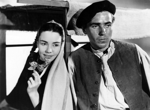 The Song Of Bernadette Jennifer Jones William Eythe 1943. Tm And Copyright ? 20Th Century Fox Film Corp. All Rights Reserved. Courtesy: Everett Collection. Photo Print - Item # VAREVCMBDSOOFFE024H