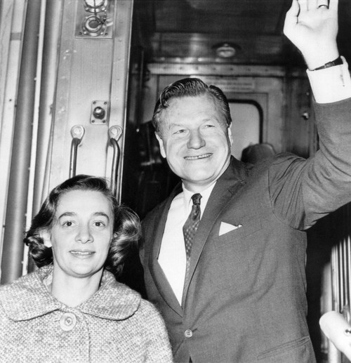 Rockefeller Family. New York Governor Nelson Rockefeller With His Wife ...