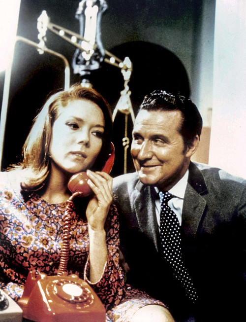PATRICK MACNEE, DIANA Rigg, The Avengers Série Tv French Rookie Card Rare EUR 12,99 - FR