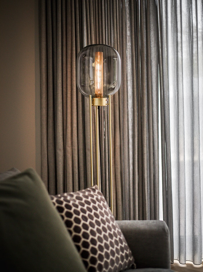 Rivington glass vloerlamp messing ontworpen door Brands-concept