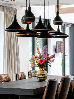 Sliced hanglamp medium zwart/goud ontworpen door Peter Kos