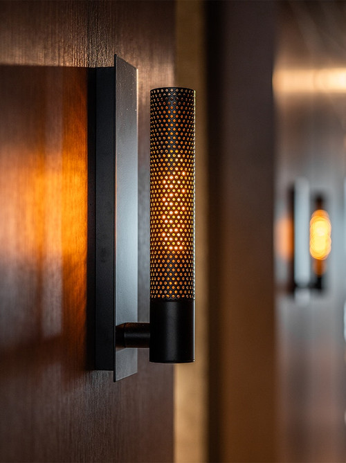 Rivington tube wandlamp zwart ontworpen door Brands-concept