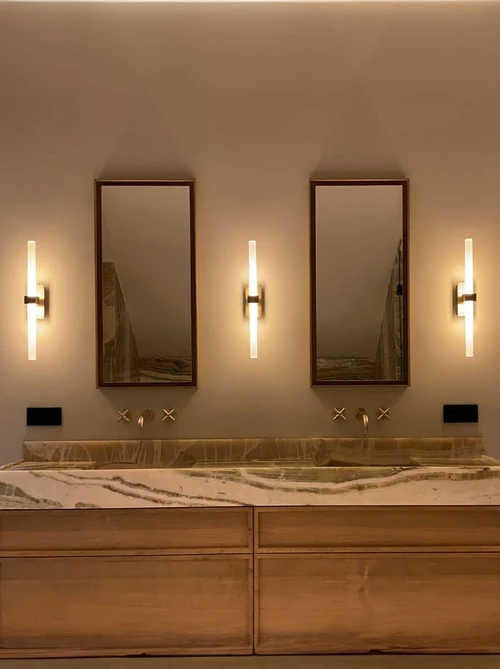 Cipolino wandlamp brons ontworpen door Marcel Wolterinck