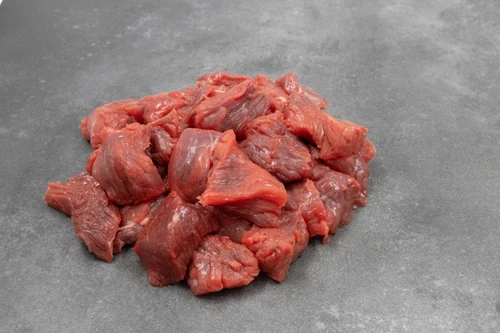 Malse runder sukadelappen van 750 gram met kenmerkende pees van Boerderij De Gouden Leeuw bij Valkslagerij.nl