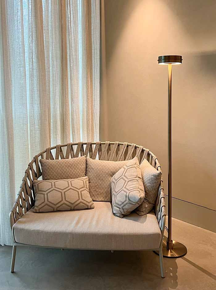 Bo XL vloerlamp brons ontworpen door Grand & Johnson