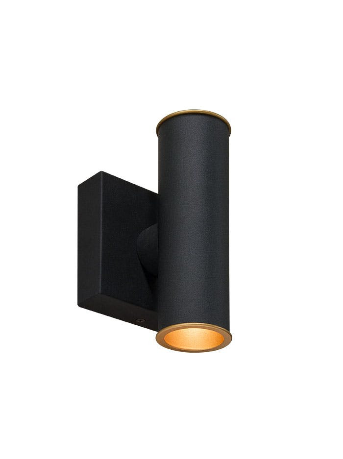 Hicks wandlamp zwart ontworpen door Hip Studio