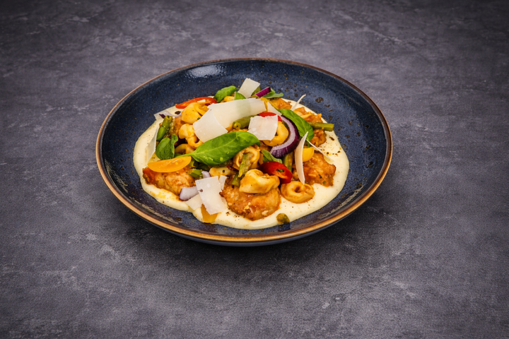 Tortellini Kaassaus met kipreepjes - Valkslagerij