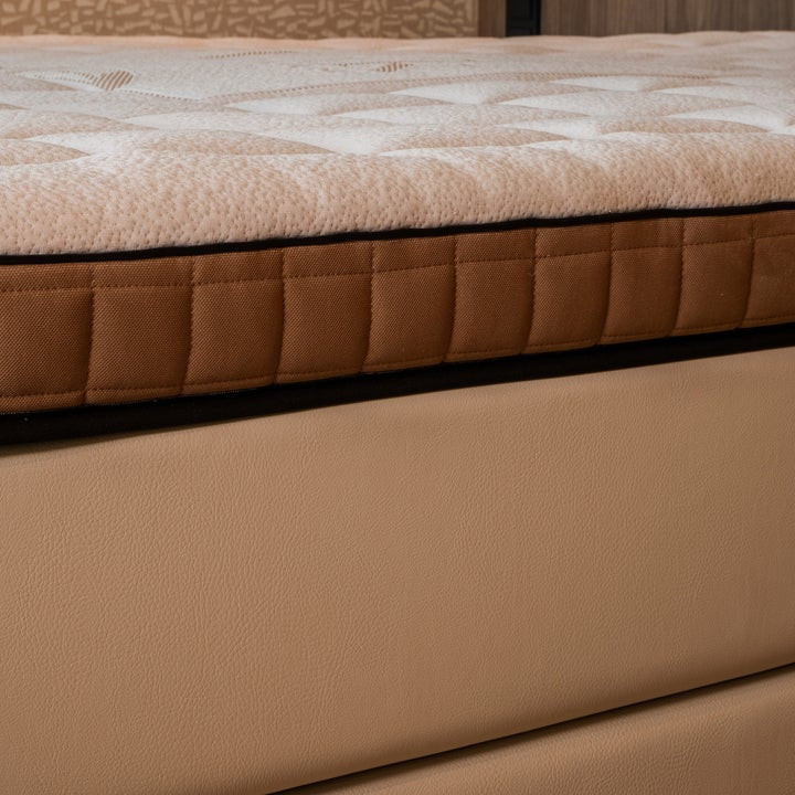 Topper Luxury Wit
