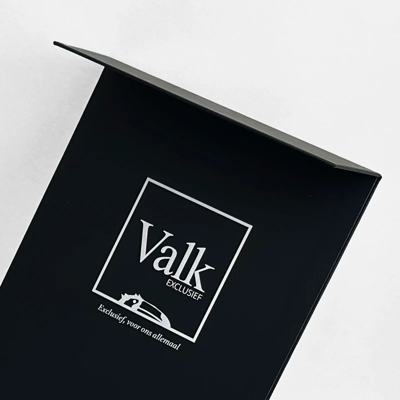 Valk Exclusief - Geurset in doos close-up logo