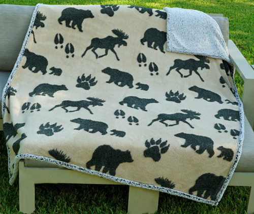 BEAR & MOOSE MELANGE BLANKET