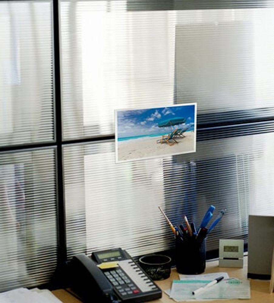 Scotch Removable Clear Double-Sided Mounting Squares 859S, 11/16 in x 11/16 in (1.7 cm x 1.7 cm)
