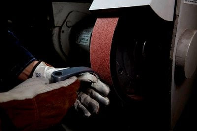 3M Cubitron ll Cloth Belt 723D, 150+ J-weight, 3 in x 132 in,
Film-lok, Full-flex, 25 ea/Case